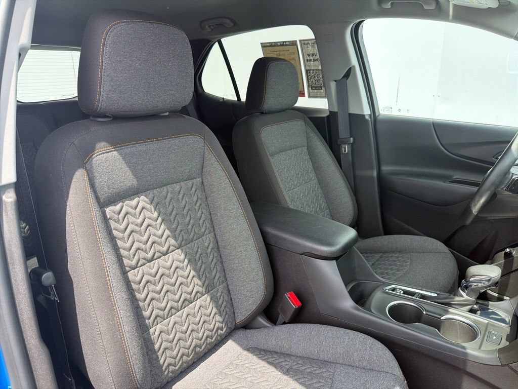 Used 2024 Chevrolet Equinox LT w/ LPO, Floor Liner Package FWD image 5