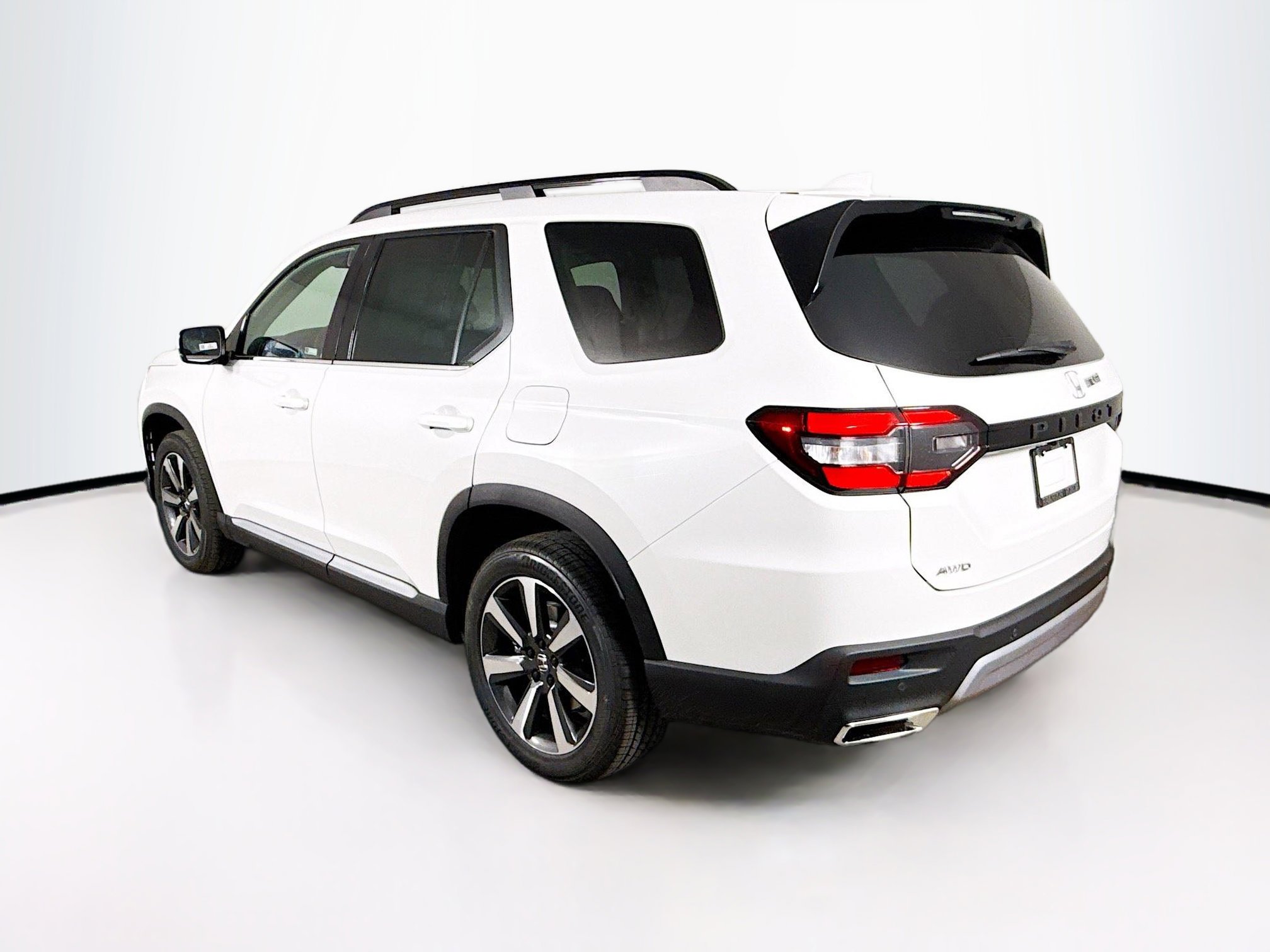 New 2025 Honda Pilot Touring image 32