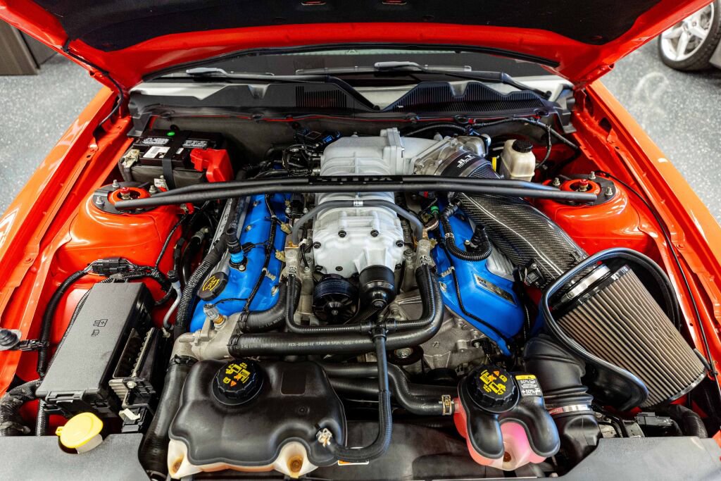 Used 2012 Ford Mustang Shelby GT500 w/ Electronics Pkg RWD image 11