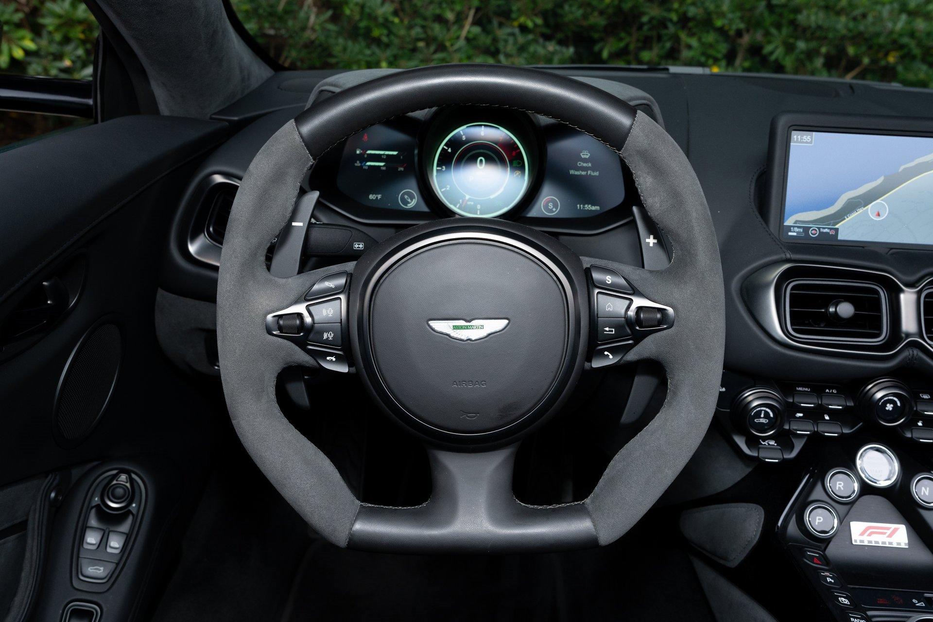 Used 2023 Aston Martin V8 Vantage Roadster image 22