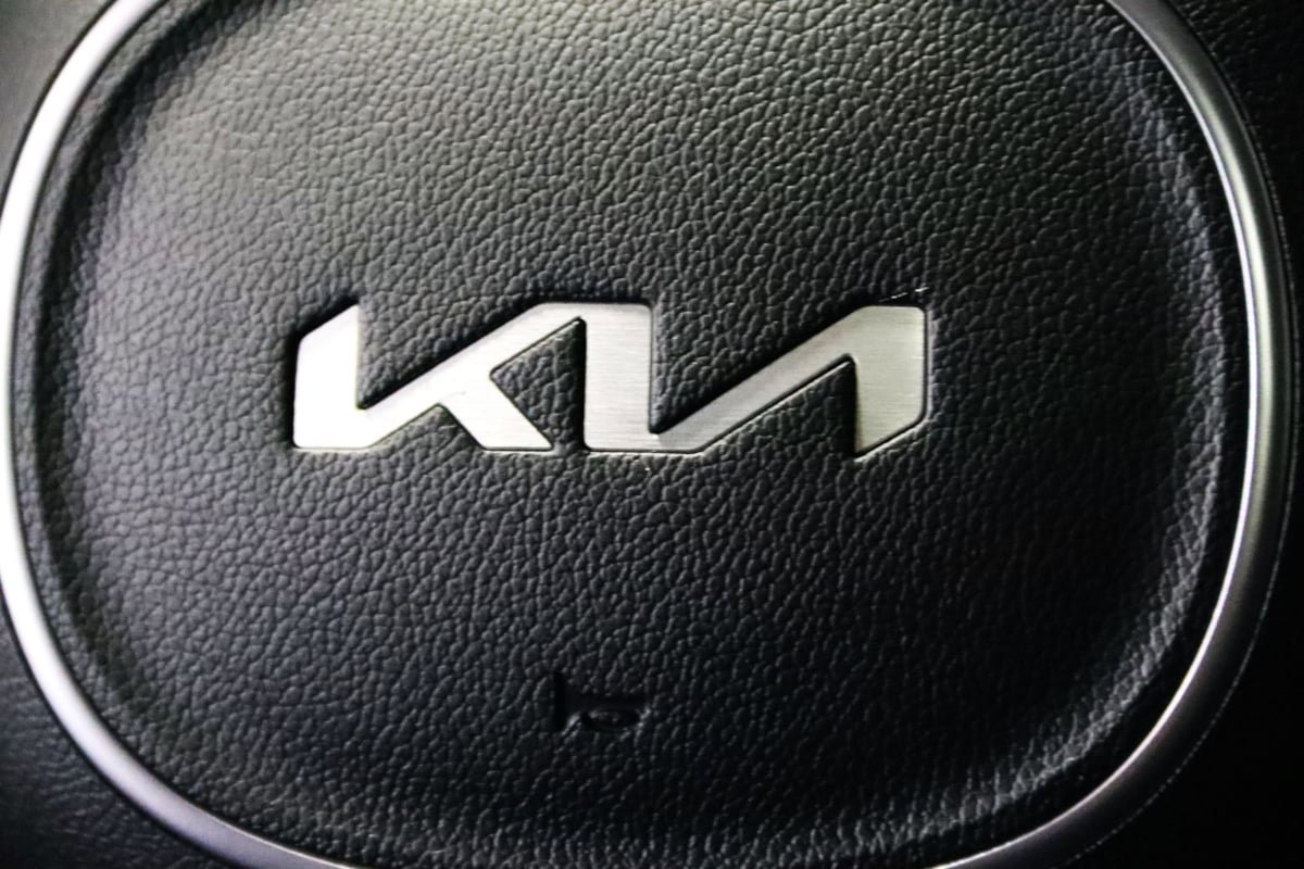 Used 2023 Kia Sorento SX Prestige image 48
