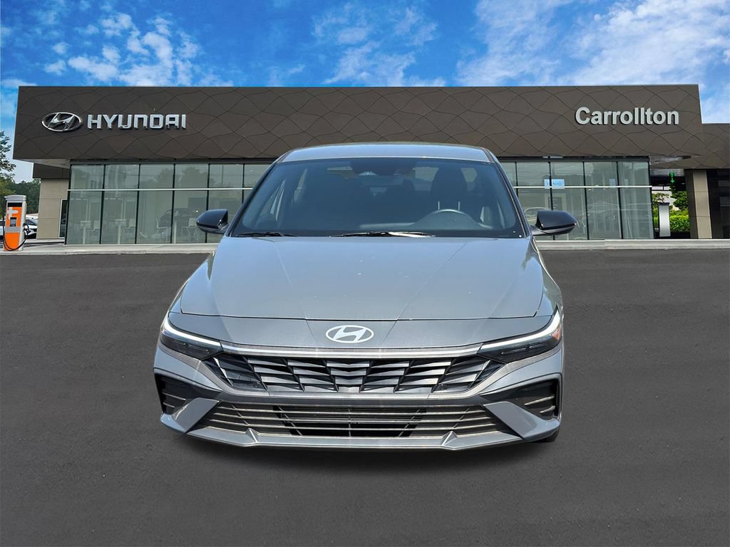 Certified 2025 Hyundai Elantra Sport FWD image 2