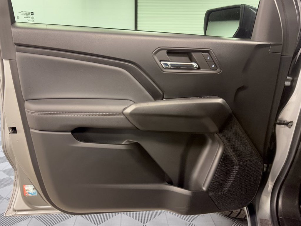 Used 2024 Chevrolet Colorado LT w/ LT Convenience Package RWD image 14