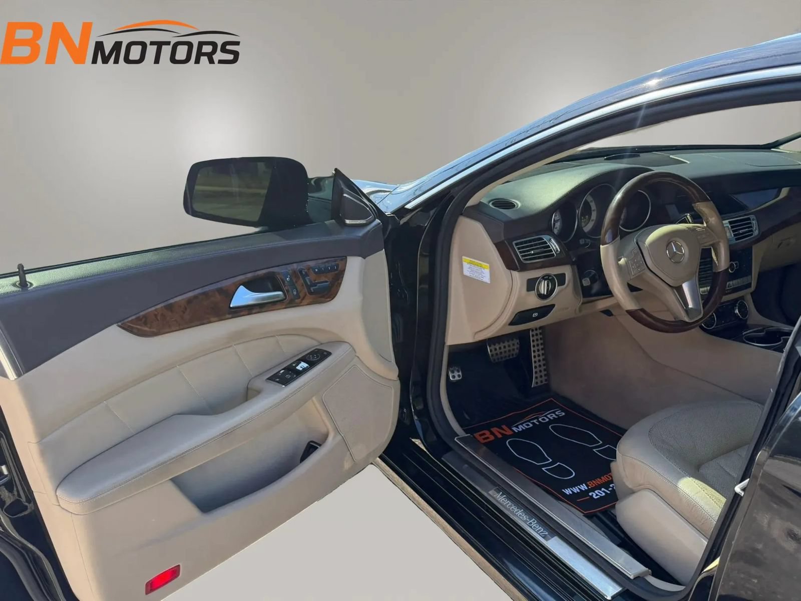 Used 2012 Mercedes-Benz CLS 550 4MATIC image 10