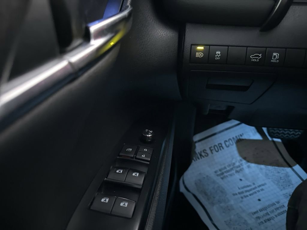 Used 2019 Toyota Camry XSE image 18