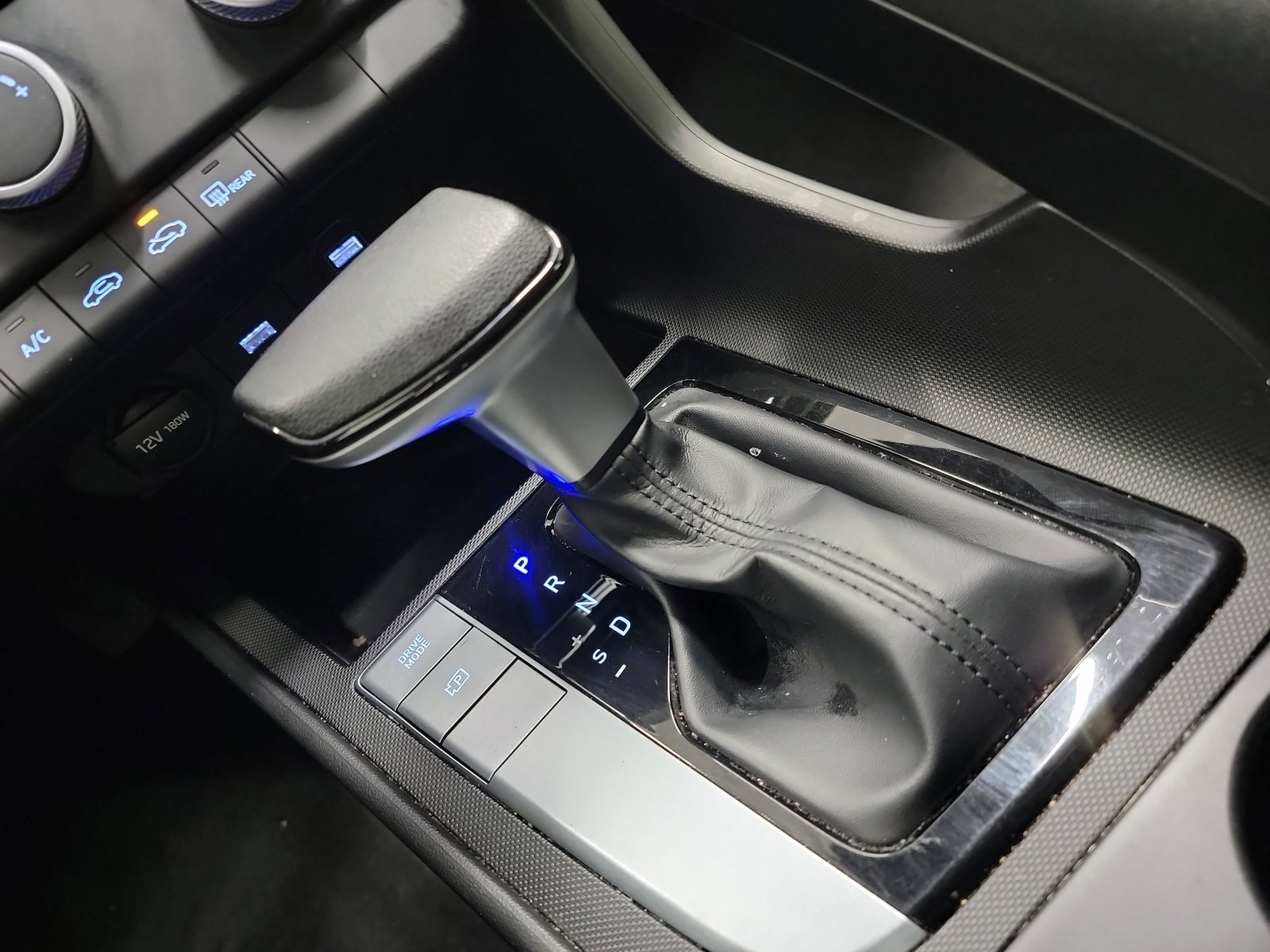 Used 2021 Hyundai Elantra SE w/ Cargo Package image 26