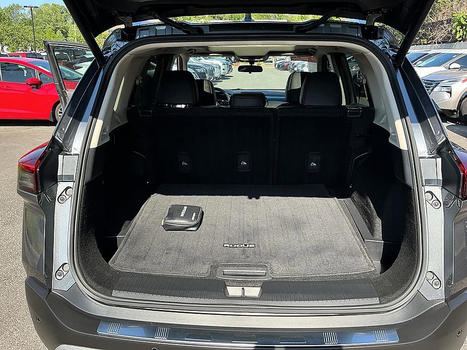 Certified 2023 Nissan Rogue SV w/ SV Premium B Package FWD image 25