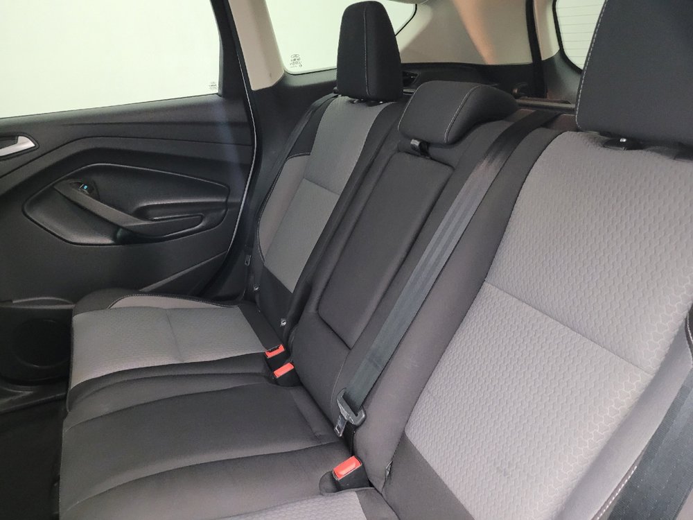 Used 2019 Ford Escape SE FWD image 18