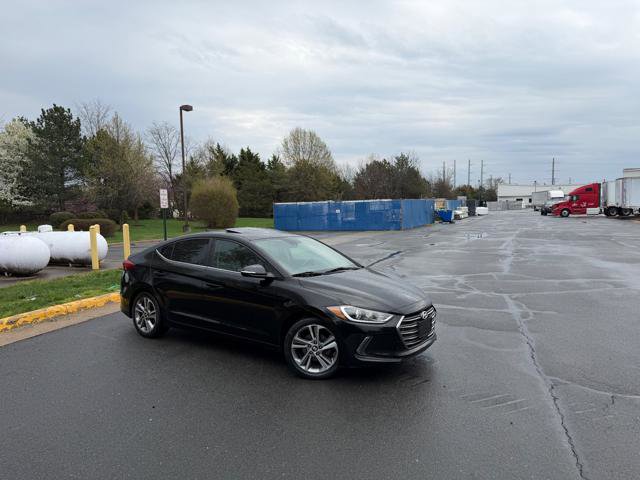 Used 2018 Hyundai Elantra Limited w/ Limited Ultimate Package 02 FWD image 2