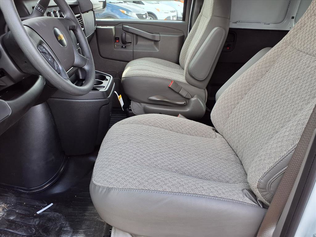 New 2025 Chevrolet Express 2500 w/ Driver Convenience Package image 15