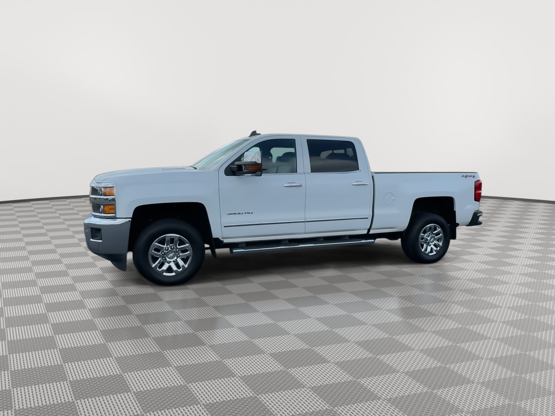 Used 2015 Chevrolet Silverado 3500 LTZ w/ Duramax Plus Package AWD/4WD image 5