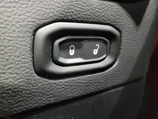 Used 2021 Jeep Gladiator Mojave w/ Dual Top Group image 47