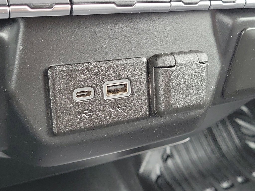 Used 2021 Chevrolet Silverado 3500 W/T w/ WT Convenience Package image 9