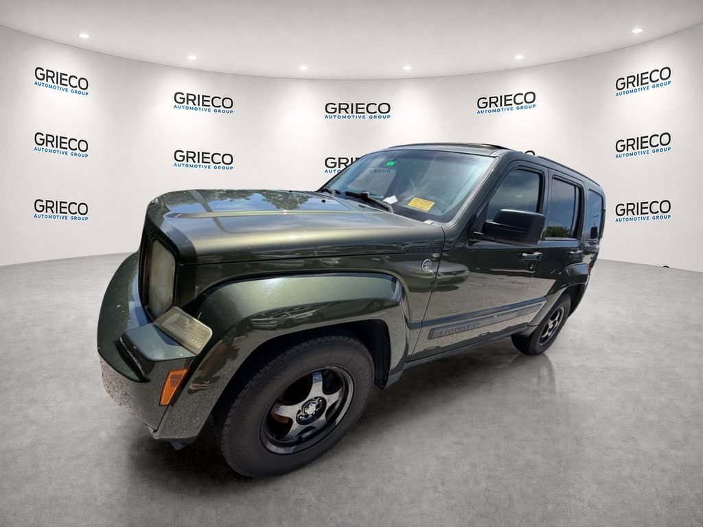 Used 2009 Jeep Liberty Sport w/ Popular Equipment Group AWD/4WD image 3