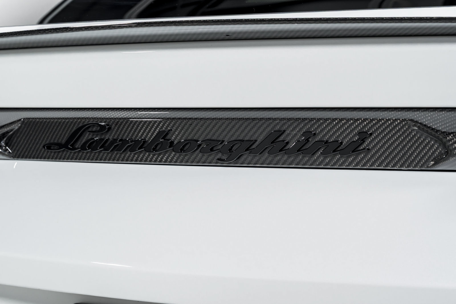 Used 2024 Lamborghini Urus Performante AWD/4WD image 60