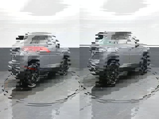 New 2026 Volkswagen Atlas Cross Sport SE image 7