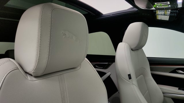 Used 2025 Jaguar F-PACE R-Dynamic S AWD/4WD image 40