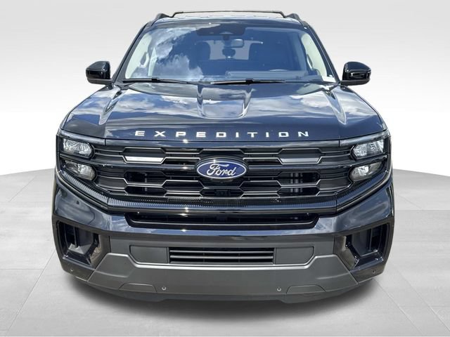 New 2025 Ford Expedition Max Active RWD image 2