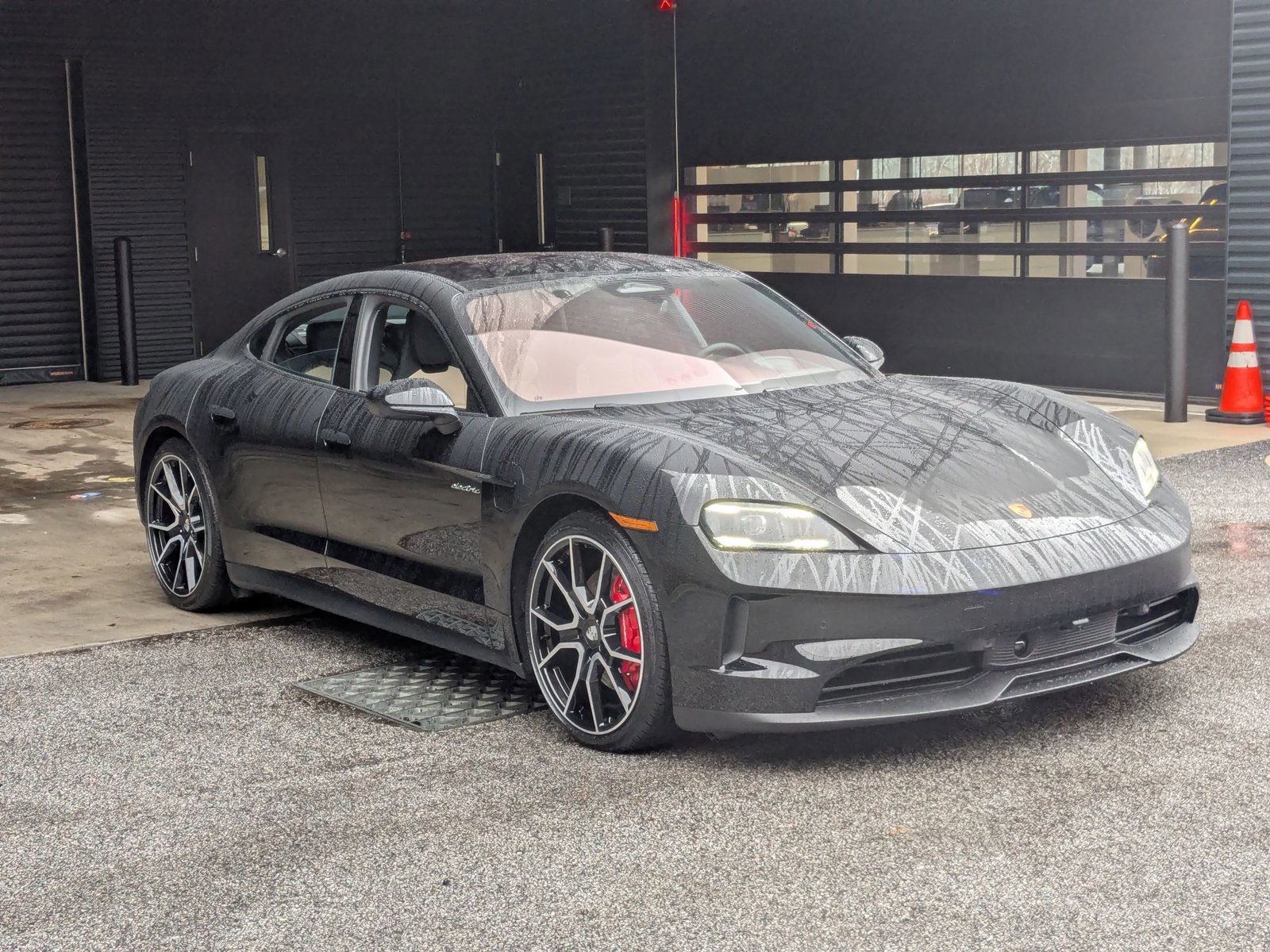 New 2026 Porsche Taycan 4S image 7