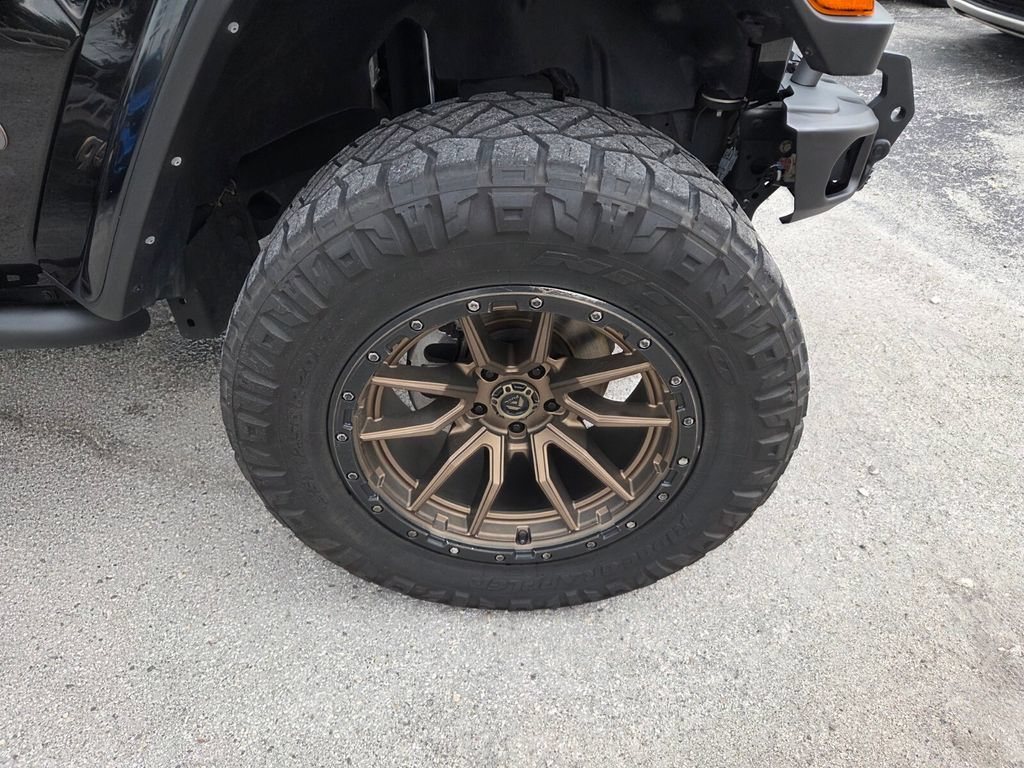 Used 2022 Jeep Wrangler Rubicon AWD/4WD image 17