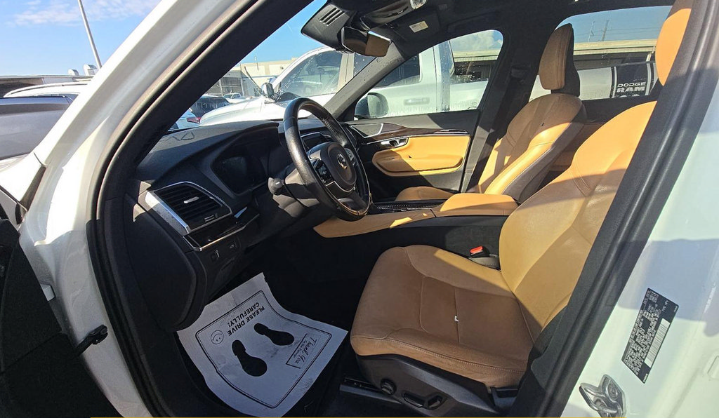 Used 2019 Volvo XC90 T6 Momentum w/ Protection Package Premier AWD/4WD image 8