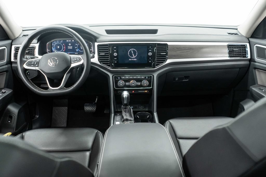 Used 2023 Volkswagen Atlas SE w/ Panoramic Sunroof Package AWD/4WD image 9