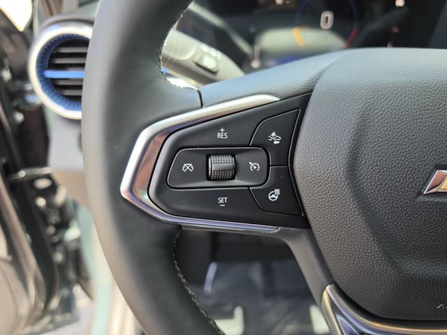 Used 2026 Chevrolet Trax LT w/ LT Convenience Package FWD image 30