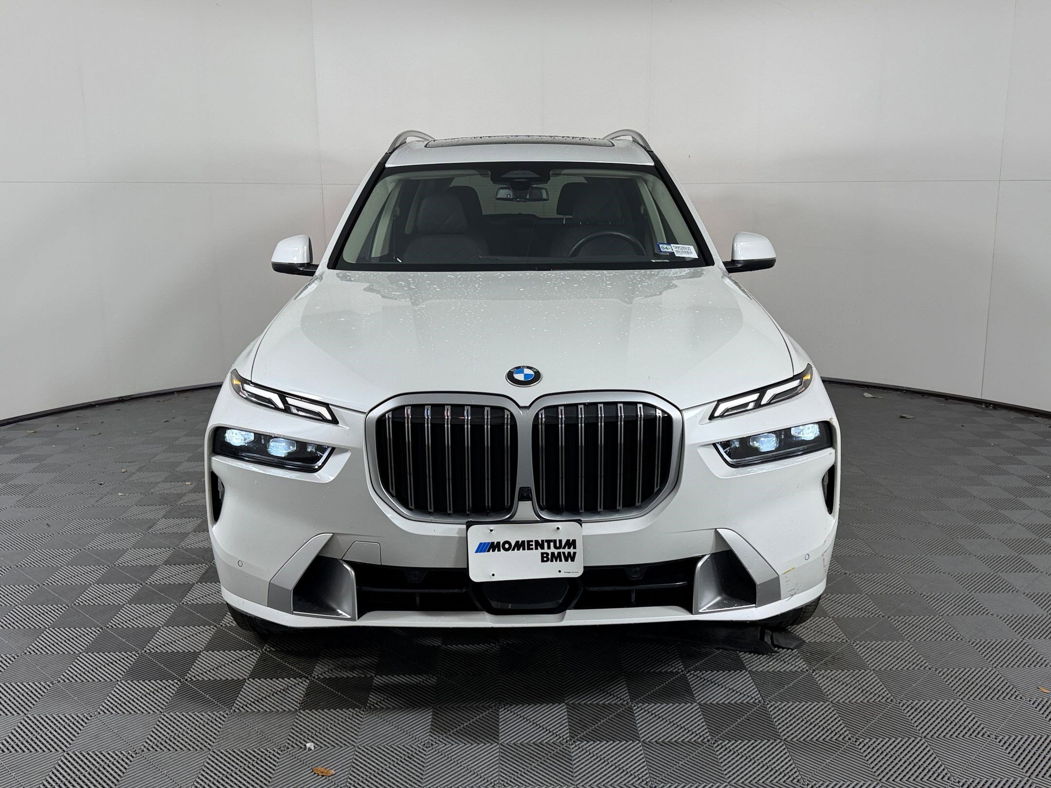 Used 2024 BMW X7 xDrive40i w/ Premium Package image 6
