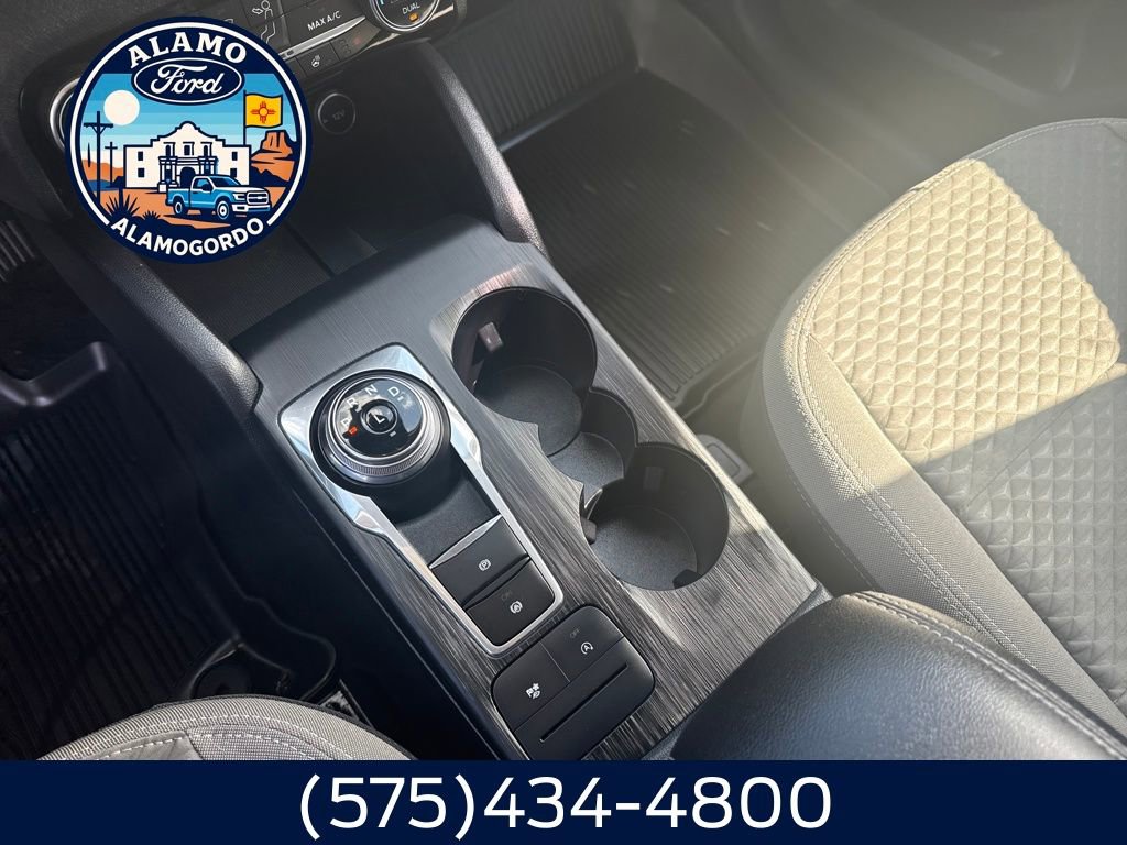 Used 2021 Ford Escape SE w/ Convenience Package image 9