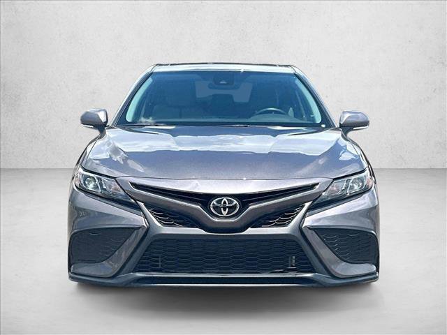 Used 2021 Toyota Camry SE FWD video 3