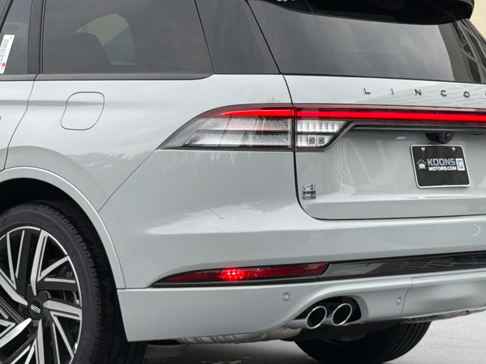 New 2027 Lincoln Aviator Black Label w/ Black Label Special Edition AWD/4WD image 6