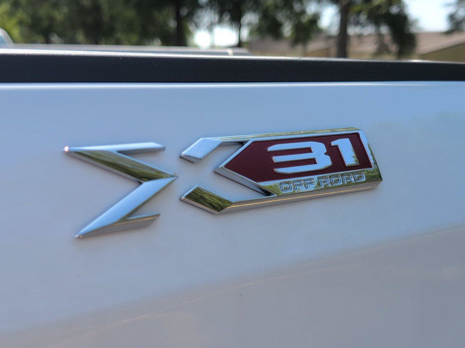 New 2026 GMC Sierra 1500 Elevation w/ Elevation Premium Package AWD/4WD image 6