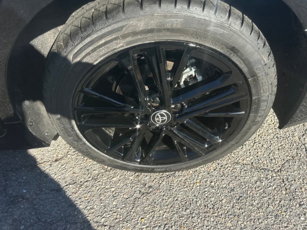 Used 2025 Toyota Camry SE image 15