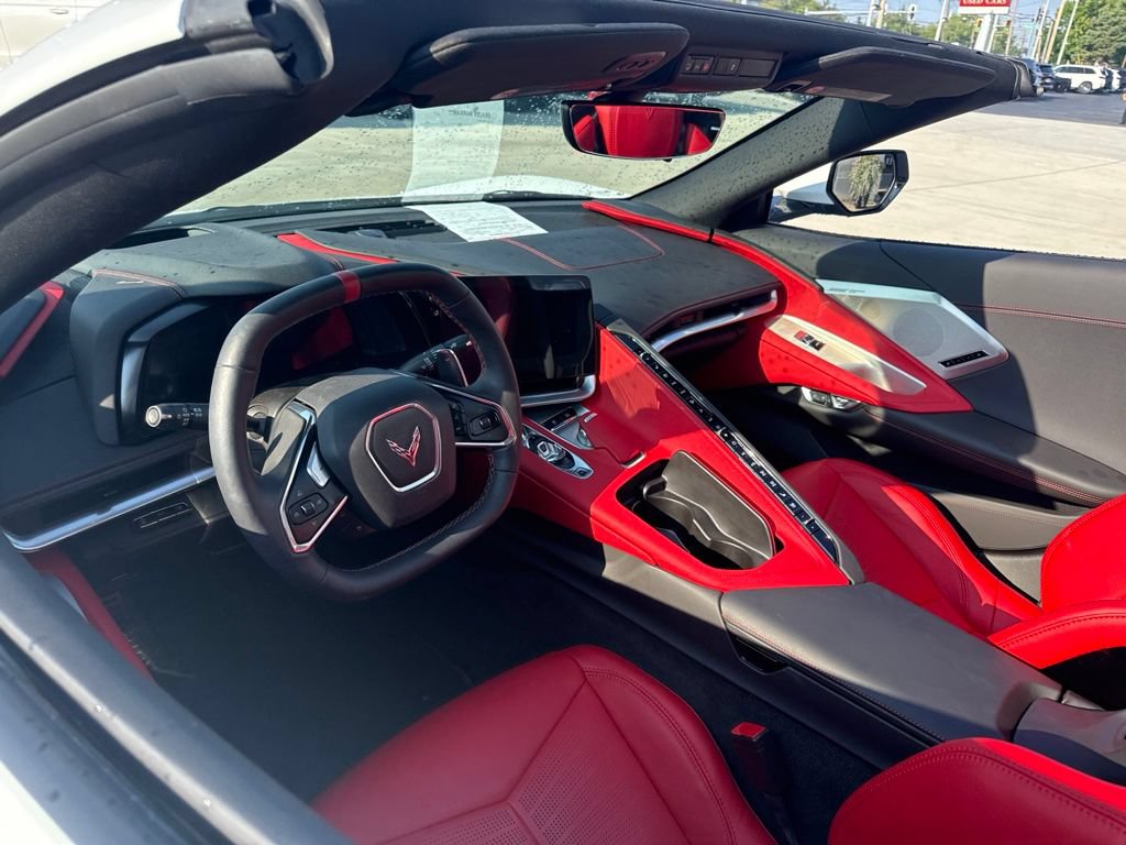 Used 2023 Chevrolet Corvette Stingray Preferred Conv w/ Z51 Performance Package RWD image 23