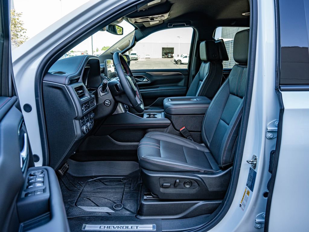 Used 2024 Chevrolet Tahoe RST w/ Sport Performance Package AWD/4WD image 31