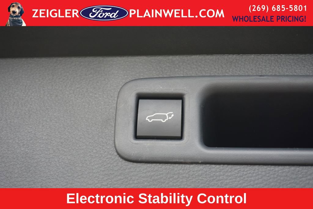 Used 2025 Toyota Highlander Platinum image 11