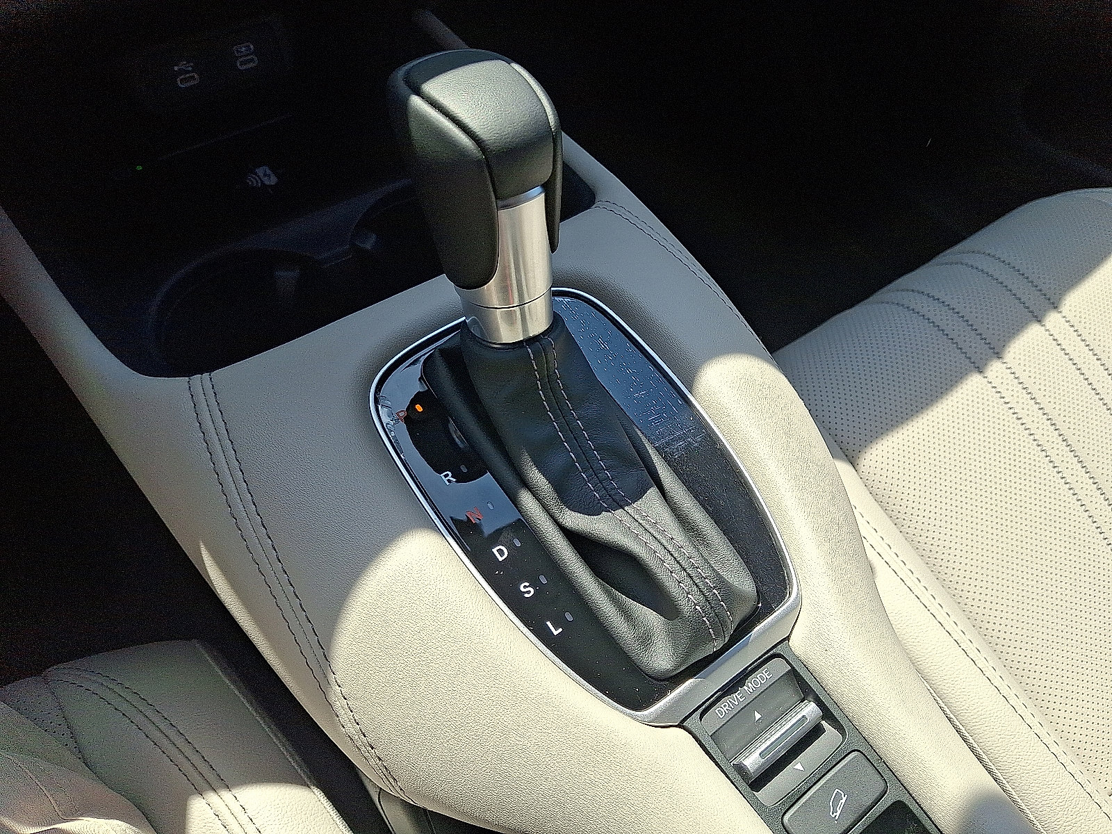 New 2026 Honda HR-V EX-L image 12