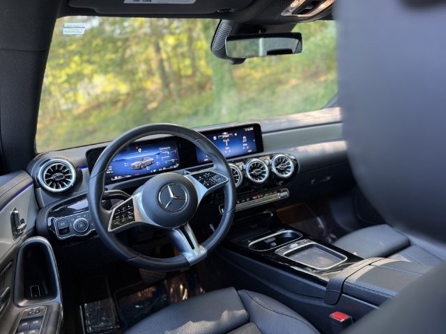Used 2025 Mercedes-Benz CLA 250 image 25