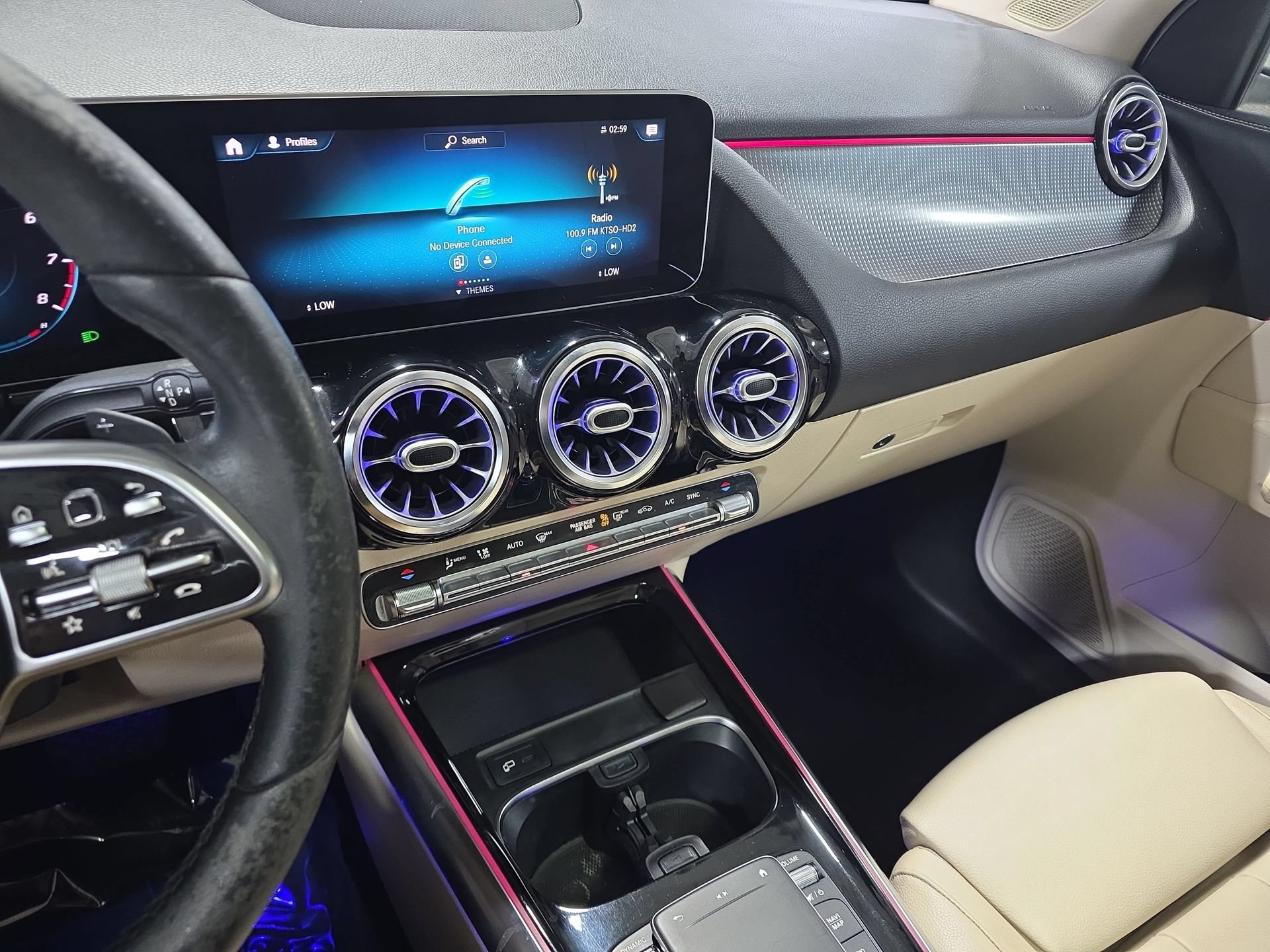 Used 2021 Mercedes-Benz GLA 250 w/ Premium Package image 20