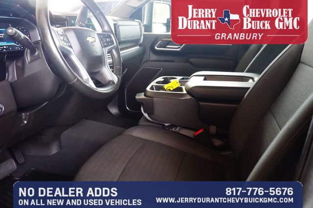 Used 2025 Chevrolet Silverado 3500 LT w/ Safety Package AWD/4WD image 18