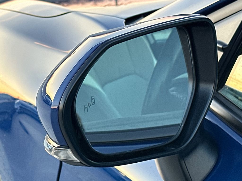 Used 2025 Toyota Camry SE w/ Multimedia Upgrade Package image 14