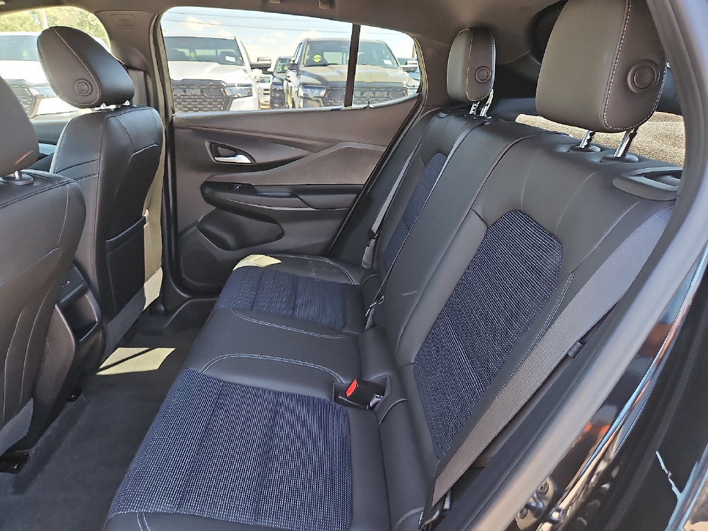 Used 2024 Buick Envista Preferred w/ Advanced Safety Package FWD image 10