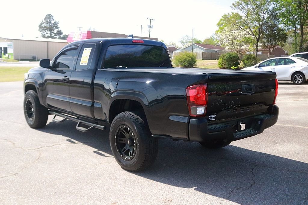 Used 2022 Toyota Tacoma SR image 5