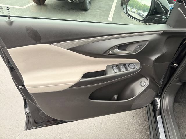 Used 2025 Buick Envista Preferred FWD image 10