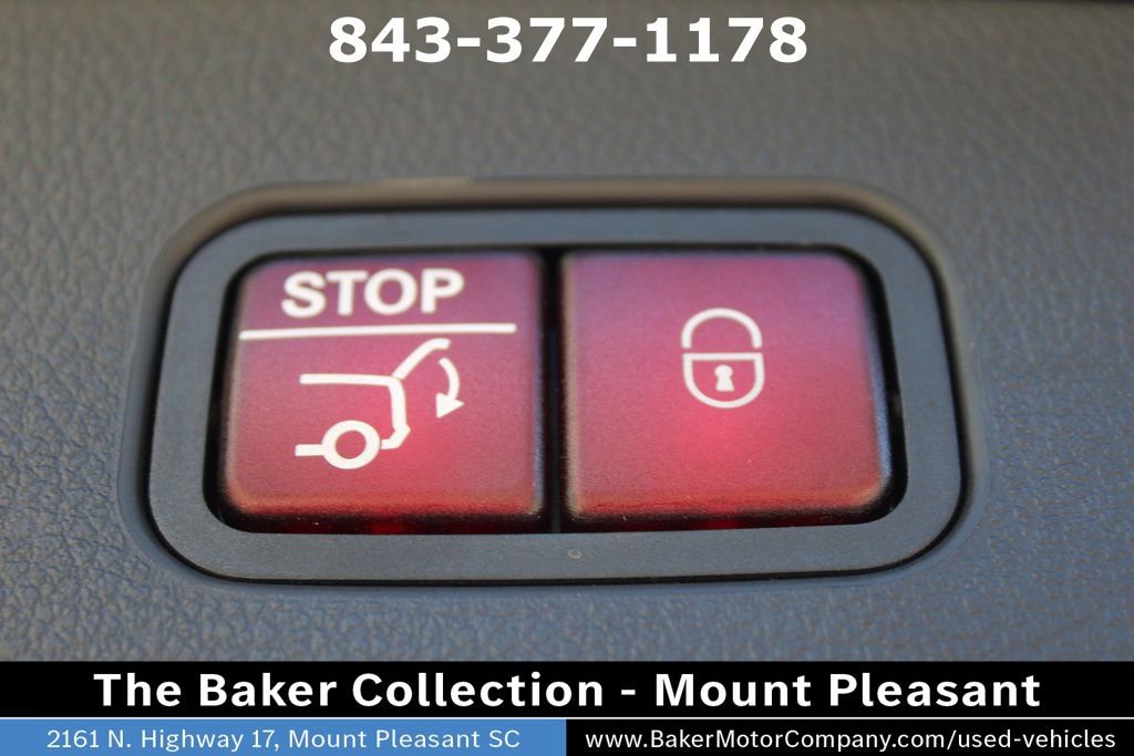 Certified 2025 Mercedes-Benz GLC 300 image 12