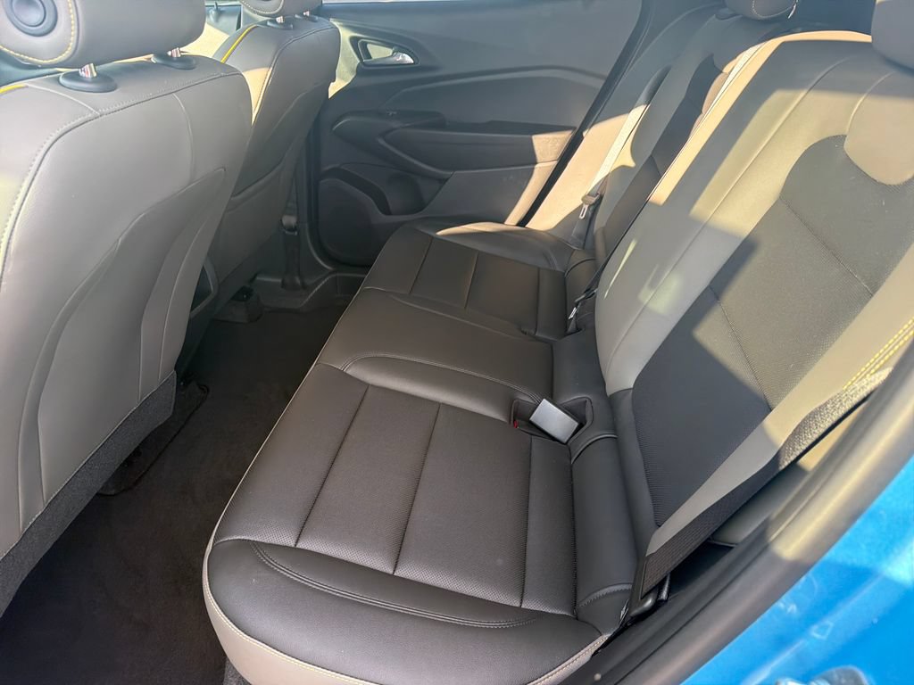 Used 2025 Chevrolet Trax ACTIV FWD image 14