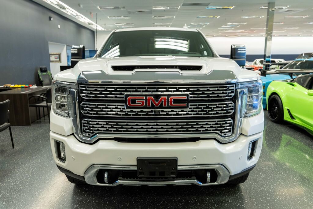 Used 2020 GMC Sierra 2500 Denali w/ Denali Ultimate Package image 3