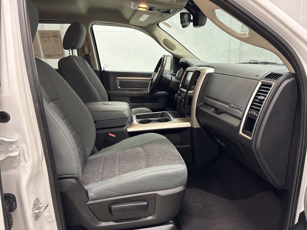Used 2017 RAM 1500 Big Horn AWD/4WD image 34