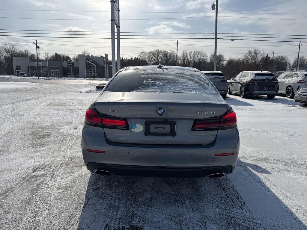 Used 2023 BMW 530e xDrive w/ Premium Package image 22