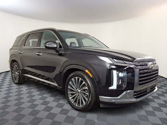 Used 2023 Hyundai Palisade Calligraphy w/ Cargo Package image 1